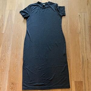 Chic Gray Midi Dress gently worn